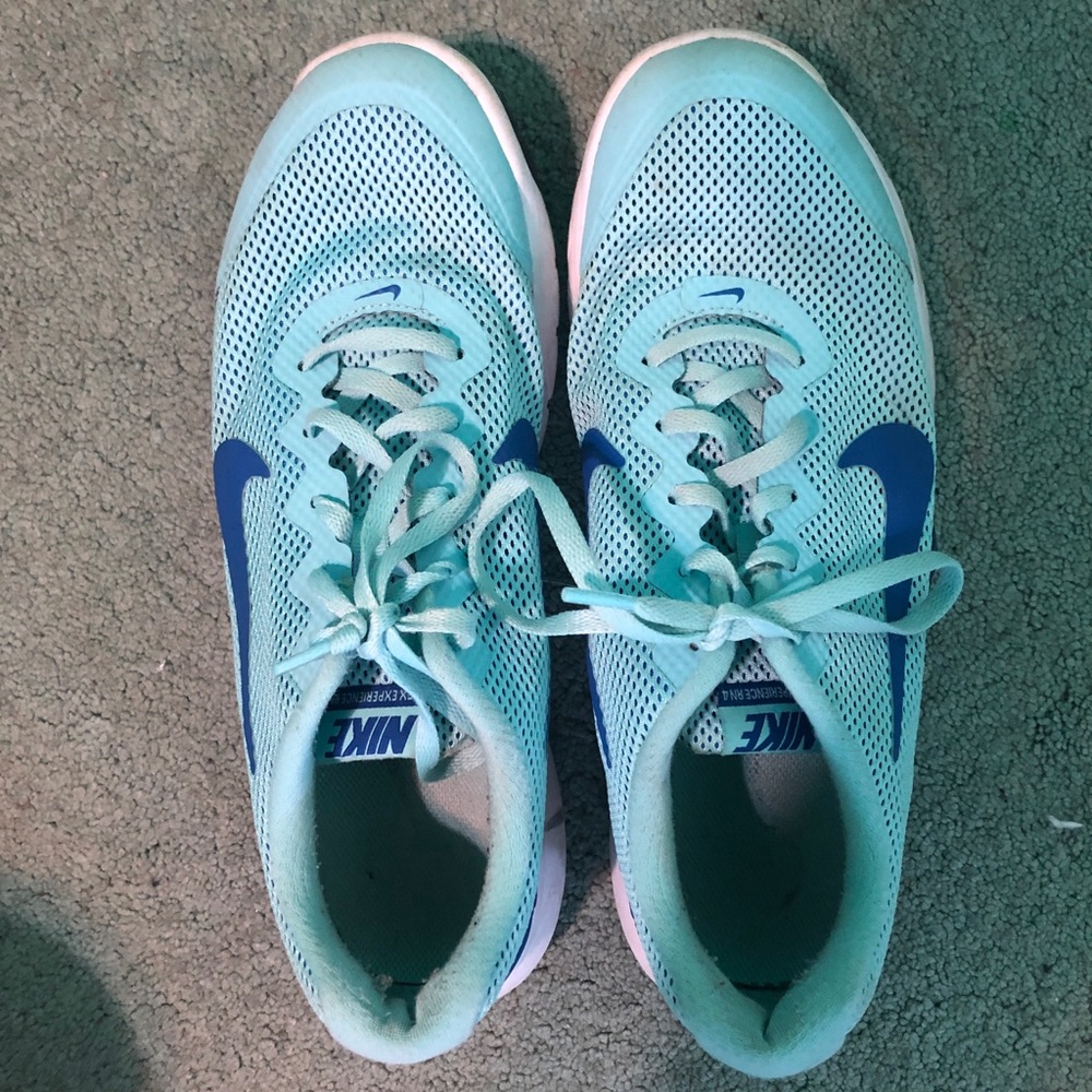 Nike Flex Experience RN 4 Sneakers